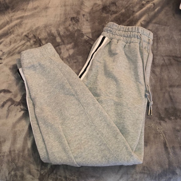 STREETWEAR SOCIETY Sweatpants - Picture 2 of 3